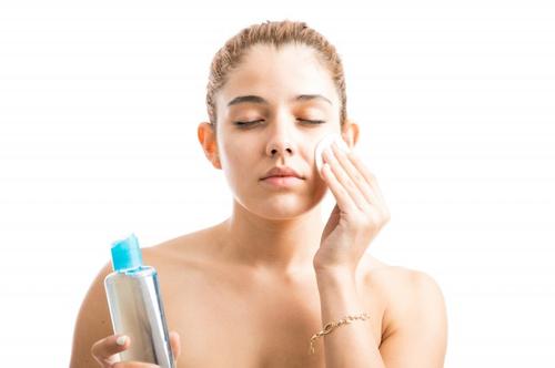用護膚品刺痛，真的是因為皮膚缺水嗎？